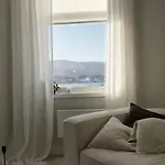 Apartman Modern In The Aalesund *